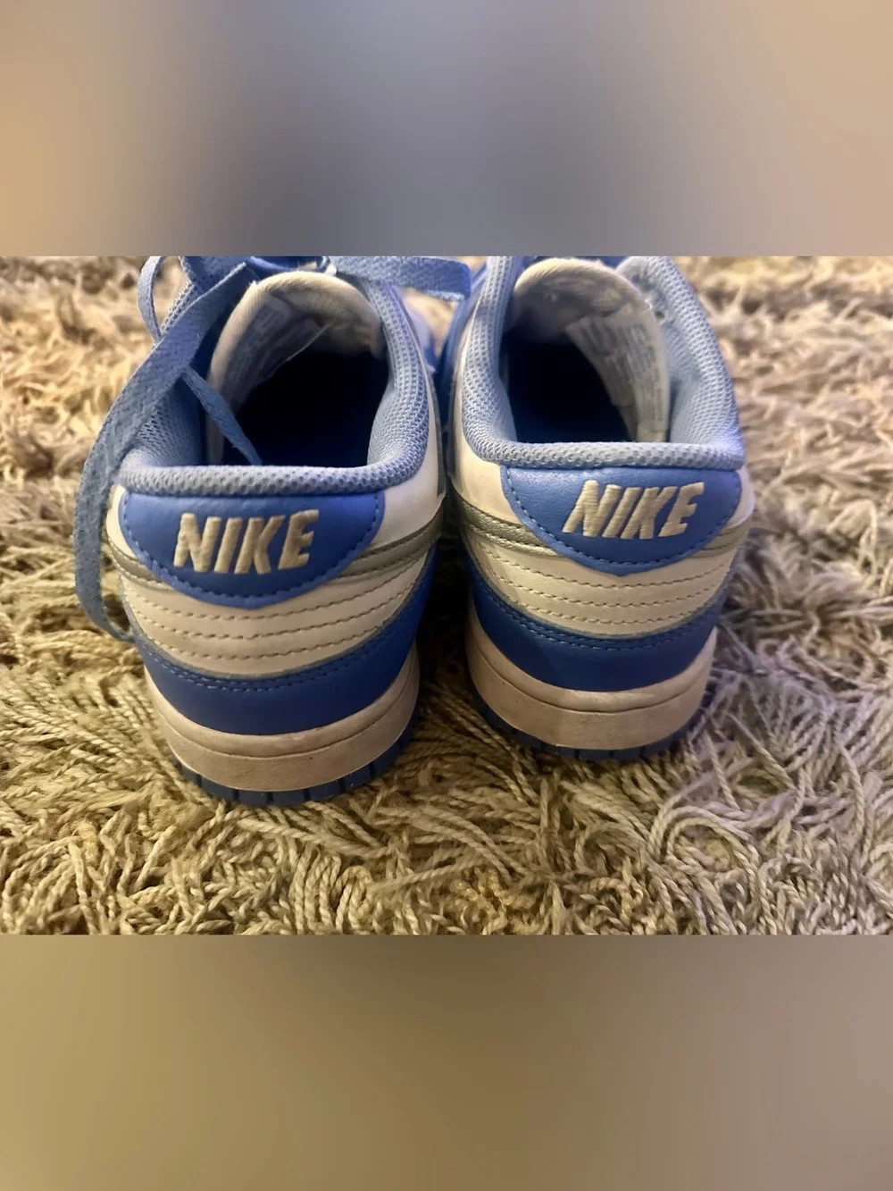 Nike Women’s White and Blue Sneakers - Size 9